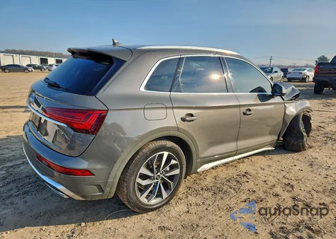 2023 Audi Q5 Premium Plus 45 z USA, uszkodzony, nr VIN WA1EAAFY7P2057018